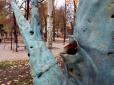 Парк кованих фігур у Донецьку вирізають на металолом (фото)