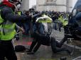 Хіти тижня. По заслугах? На протестах у Парижі побили російську пропагандистку (відео)