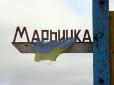 Снайпер окупантів під Мар'їнкою обстріляв машину з медиками, є поранені