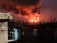 Хіти тижня. Дим та вогонь видно здалеку, чутно вибухи: У Донецьку горить м'ясокомбінат, який найманці перетворили на військову базу (фото, відео)