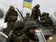 Із хлібом та борщем: У мережі показали зворушливе відео, як приймали воїнів ЗСУ на деокупованій території (відео)