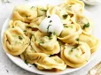 Який продукт не дає тісту для пельменів розклеюватися