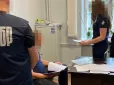 Щоб зламати волю: Судитимуть працівника ТЦК на Закарпатті, який на ніч прикував чоловіка до драбини